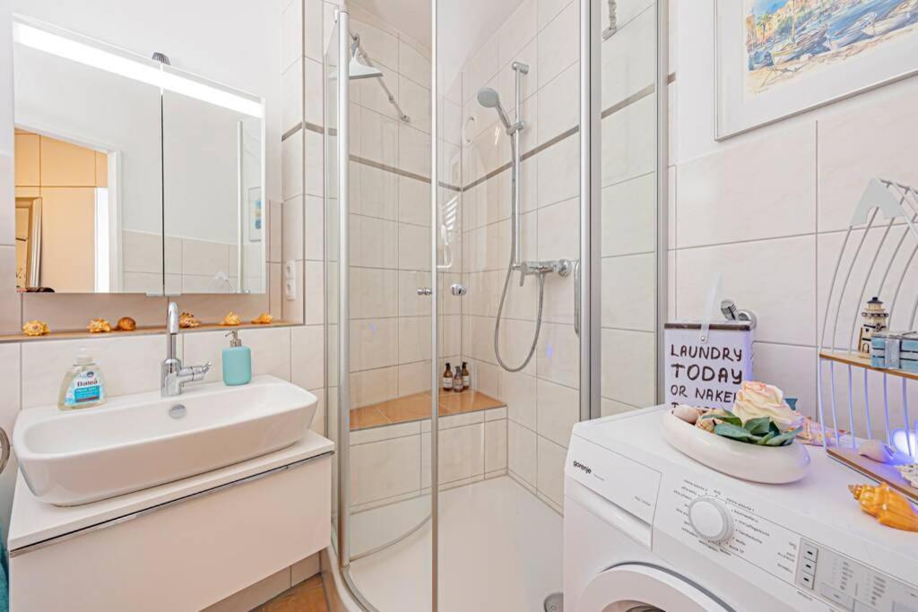 Apartment Traumblick! Mitten Im Wasser U. Doch Ganz Oben:) *
