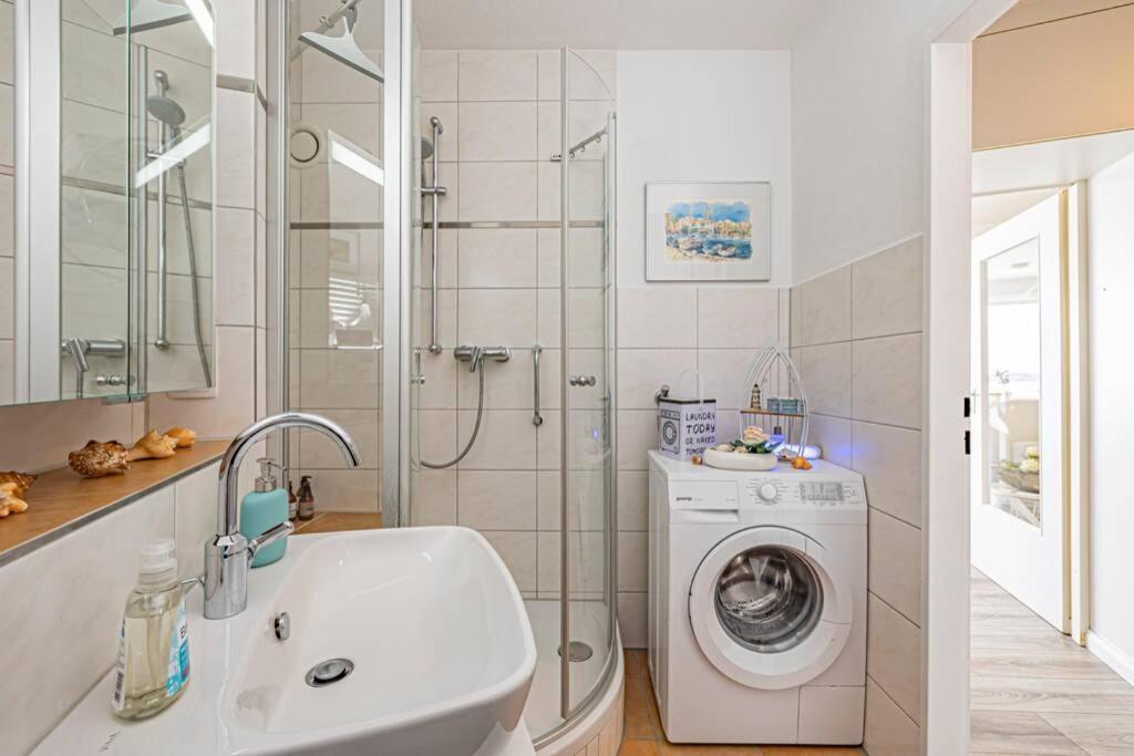 Traumblick! Mitten Im Wasser U. Doch Ganz Oben:) Apartment *